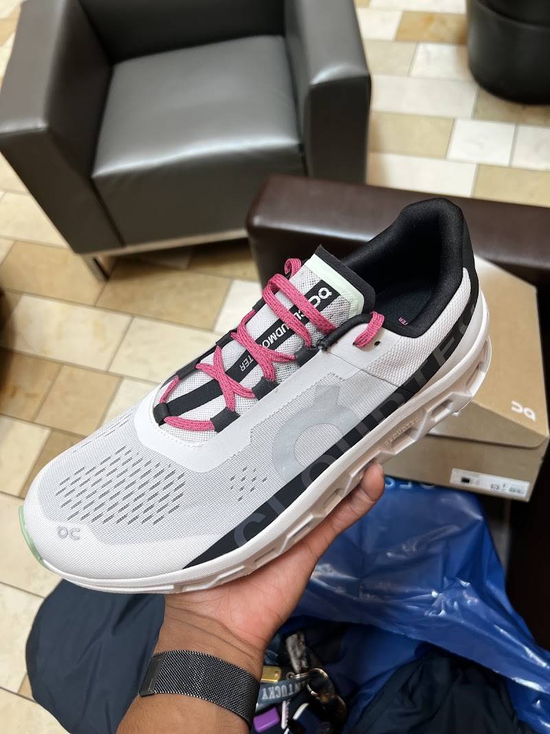 Tradehome Shoes