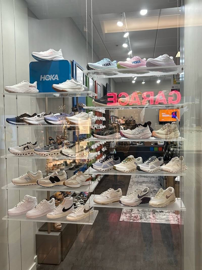 Tradehome Shoes